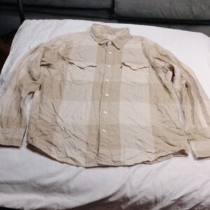 Levi's men's XL long sleeved button down shirt